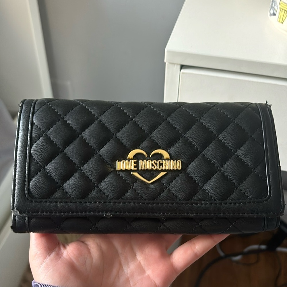 LOVE moschino wallet